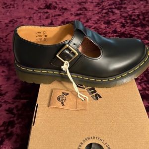 Dr Martens pollen black